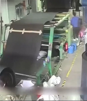 静电引发的事故视频